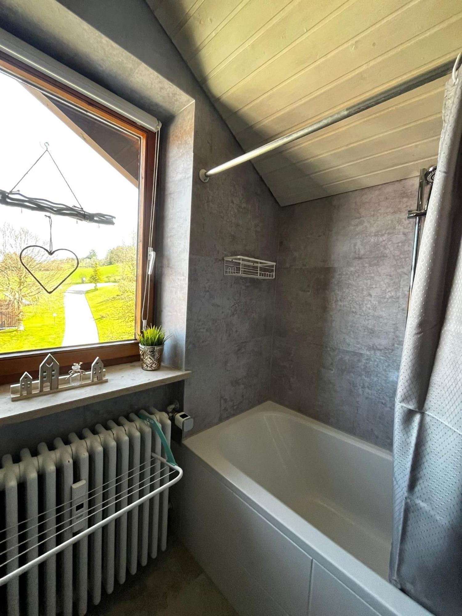 Sonnen-Juwel - Hallenbad-Sauna-2 Getrennte Schlafbereiche-Direkt An Der Skipiste Missen-Wilhams Exteriör bild